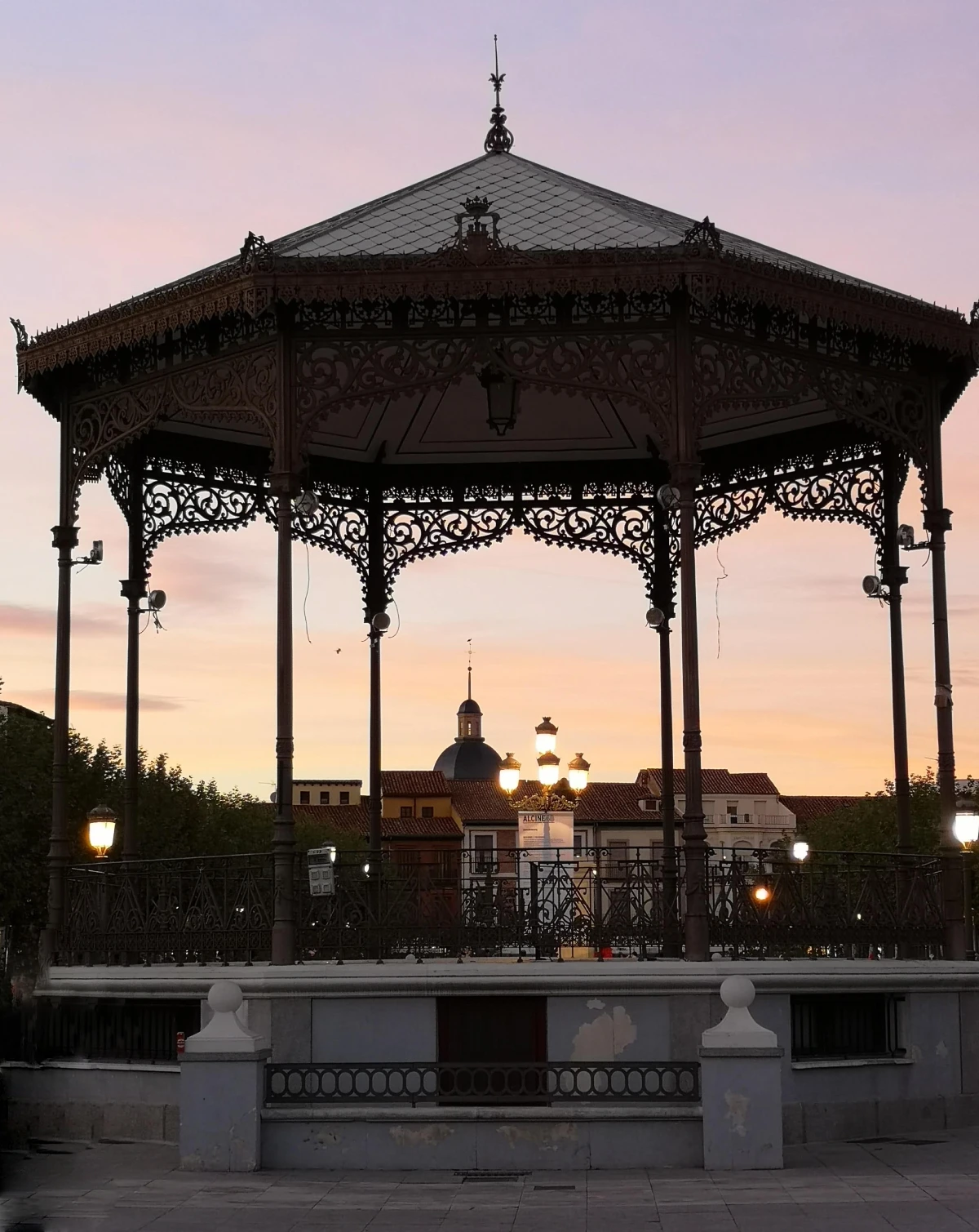 conciertos gratis plaza de cervantes